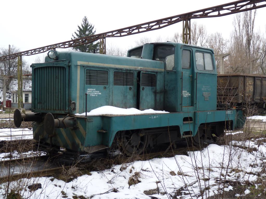 LOCOMOTIVA B-DM 008 P1380426_zps8bcbe59d