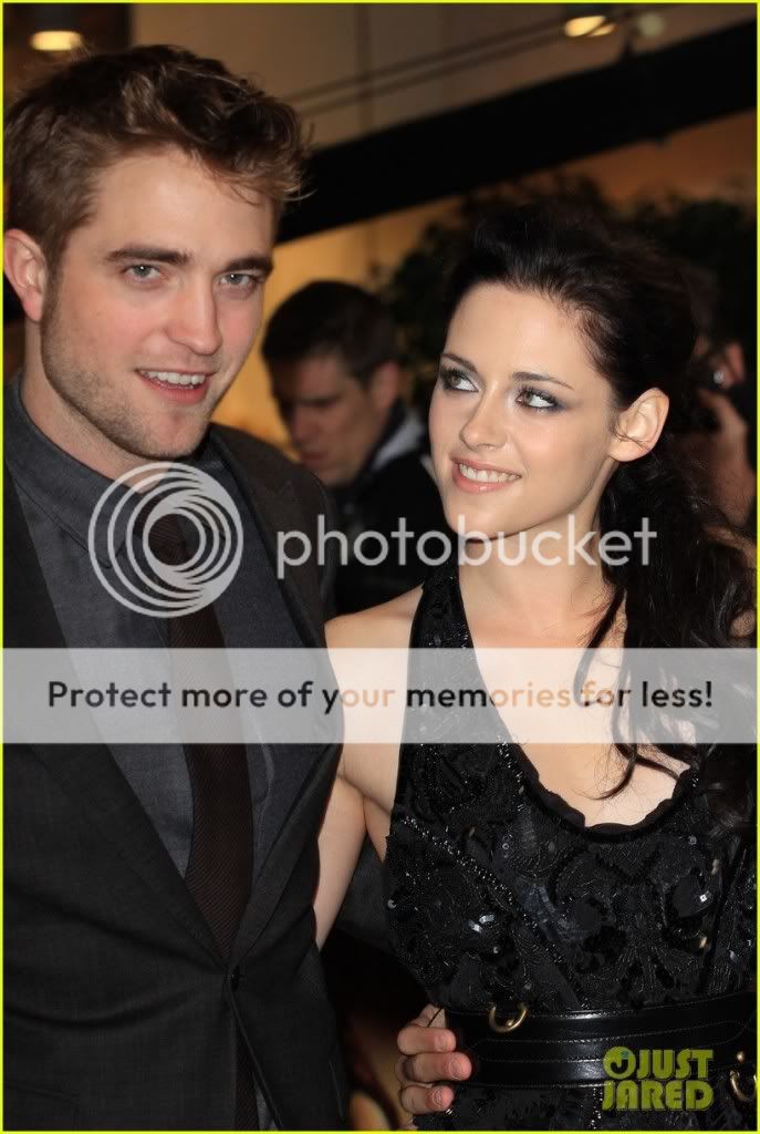 Breaking Dawn Pt.1 - The Movie Premiere -  3 9eddf532