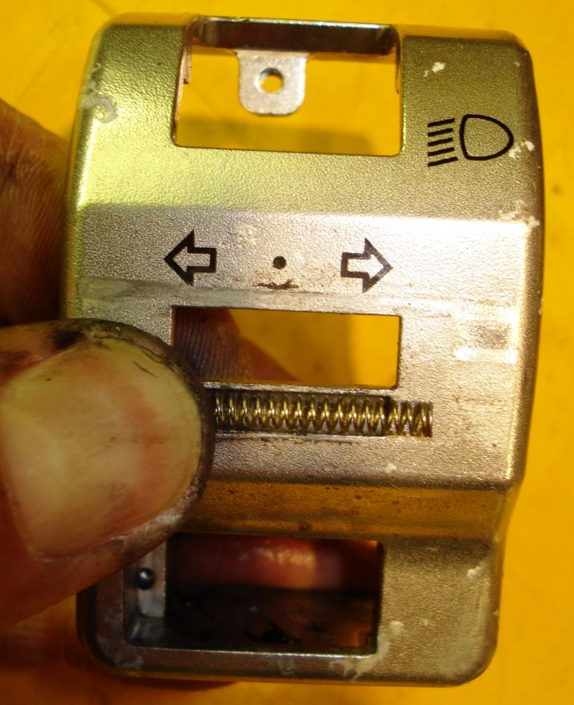 Switchgear strip down DSC08019_zpse273d19a
