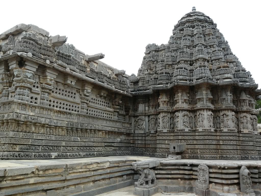 சோமநாதபுர கற்கோயில் Shikhar-and-mandap-exteriorsomanath