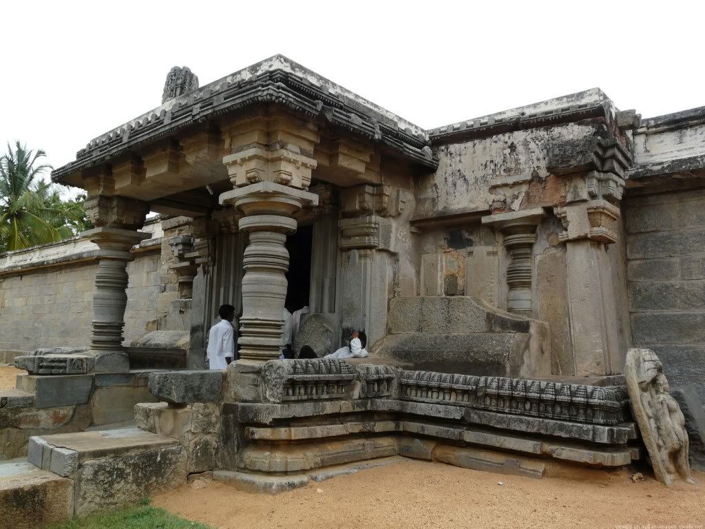 சோமநாதபுர கற்கோயில் Temple-entrancesomanathapuram