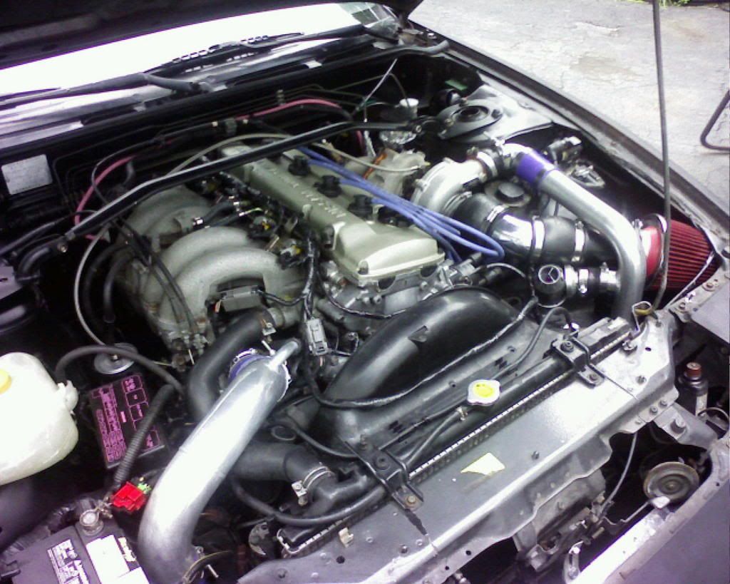 What up, cleaned that engine bay and painted the valve cover Img683C0D5E