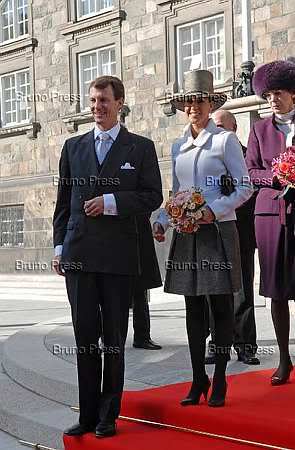 Joachim y Marie Cavallier, Príncipes de Dinamarca - Página 5 Parliamentsopening_014