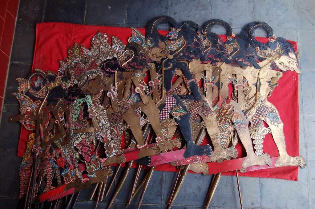 [JUAL] SATU SET WAYANG KULIT  Wno2