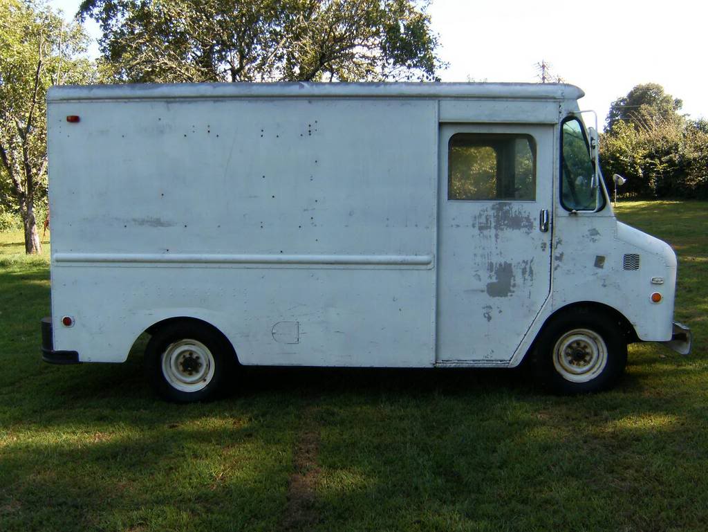 earlier year food truck ideas...whatcha think ??? PTwenty_Step_Van_Postal_032