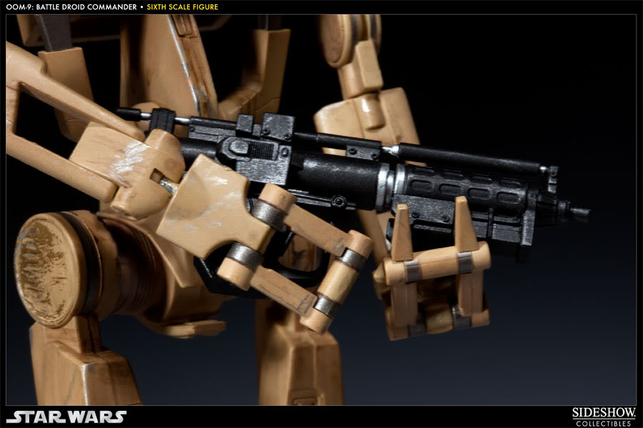 Sideshow - OOM-9 Battle Droid Commander - 12 inch Figure 100108_press04-001