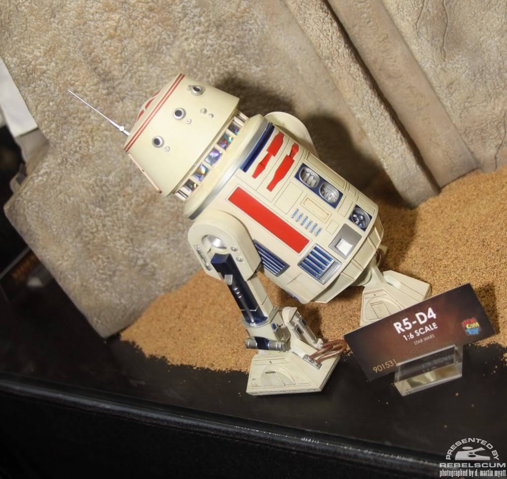 Medicom - R5-D4 - 12 inch Figure IMG_0460