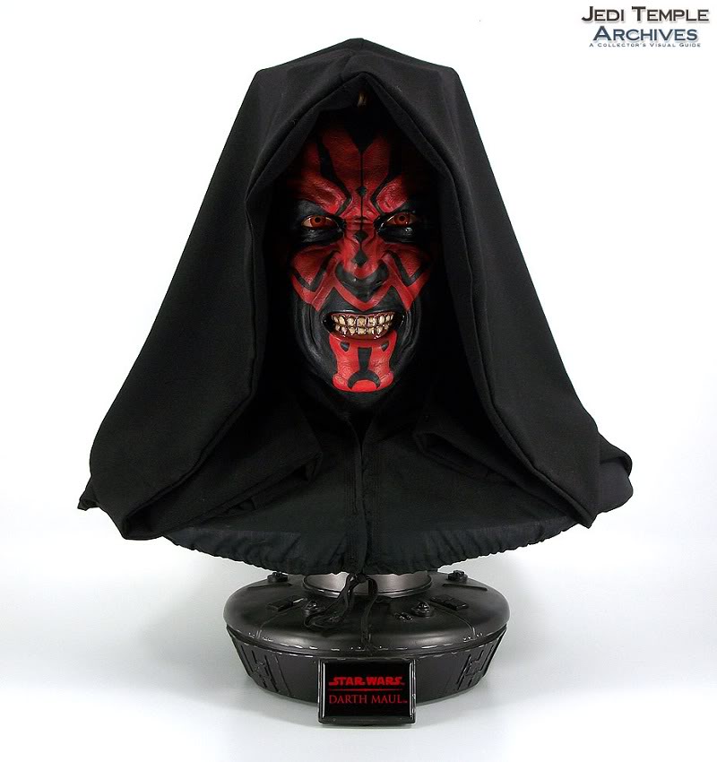 Darth Maul Life Size Bust - Star Wars Sideshow Collectibles Review_DarthMaulLifeSizeBust01