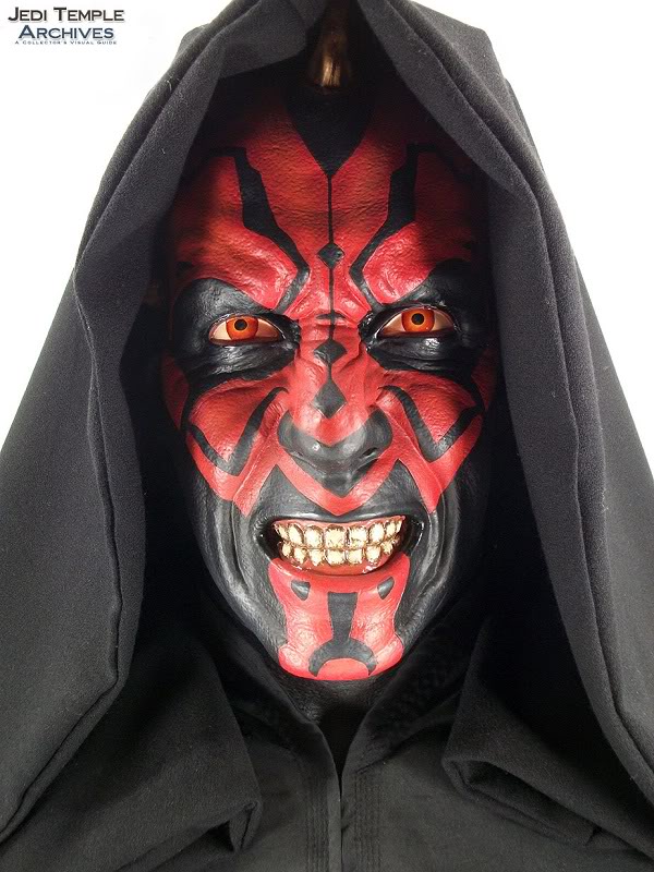 Darth Maul Life Size Bust - Star Wars Sideshow Collectibles Review_DarthMaulLifeSizeBust02