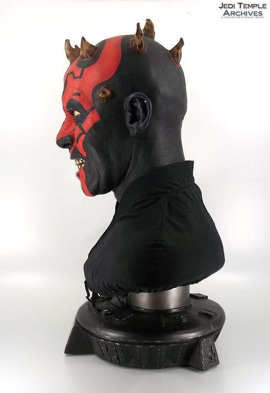 Darth Maul Life Size Bust - Star Wars Sideshow Collectibles Review_DarthMaulLifeSizeBust06