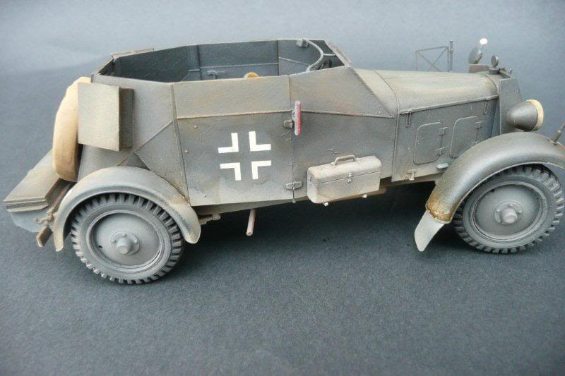 Nouvel an : nouveau kit ! Adler kfz 13 Bronco Adler-kfz-13-bronco-33