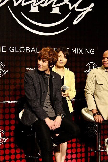 [JM] HENNESSY Artistry 2011 Press Conference [11.11.11] 08