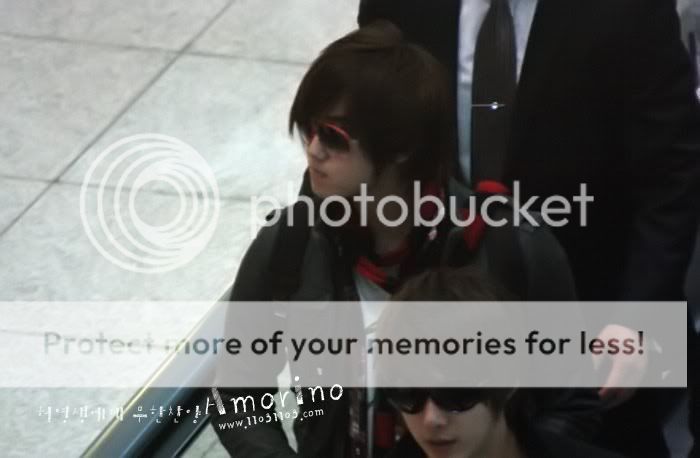 [SS501] fotos hechas por fans en el aeropuerto Incheon hacia Bangkok (2) + llegando al hotel 1265895194_021105