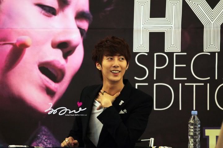 [HJB] Special Edition DVD Fansign Event [13.11.11] (2) 385369_191995480882410_145767695505189_422623_867278371_n