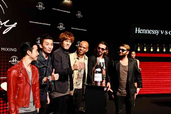 [JM] Hennessy Artistry 2011 Press Conference [11.11.11] (4) 481f7906139d3348b0351d02