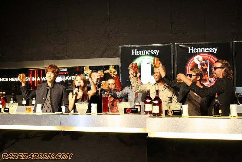 [JM] HENNESSY Artistry 2011 Press Conference [11.11.11] B7