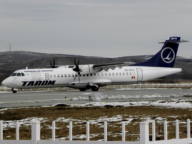 Aeroportul Cluj Napoca - Martie 2011   3030011-1