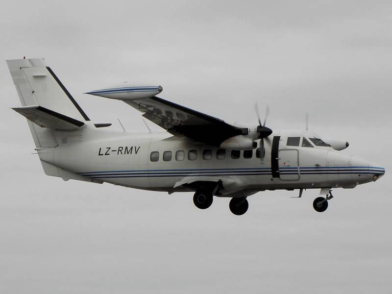 Aeroportul Cluj Napoca - Martie 2011   3030061