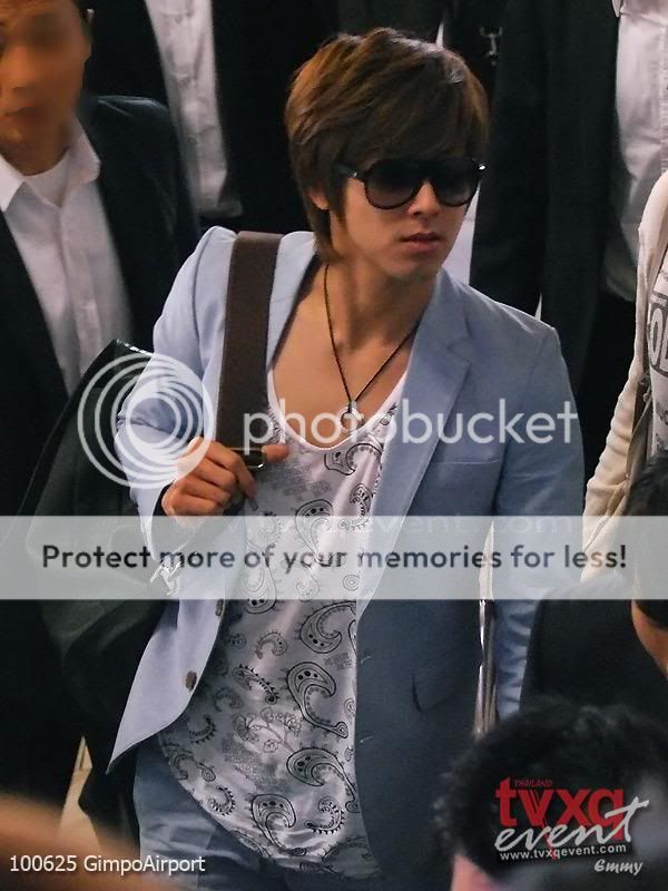 [Tổng hợp Pic] Yunho at Gimpo Airport Jtx5vt