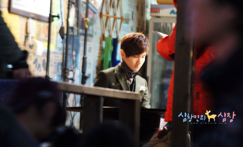 [Pic][08.01.10] Paradise Meadow filming Simmbe