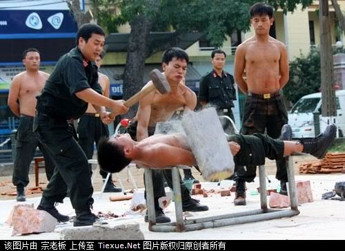 Báo Trung Quốc: Cảnh sát Cơ động Việt Nam đặc biệt tinh nhuệ Images570958_7