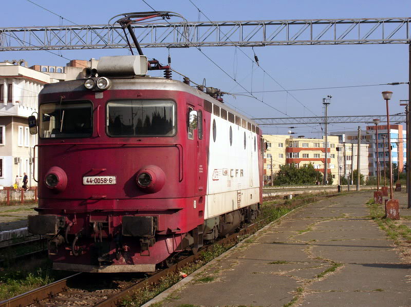 Locomotive clasa 44 SDC11692231