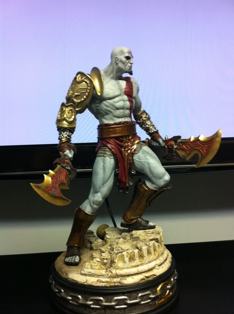 [Sideshow] God of War: Kratos Statue - LANÇADO!!! - Página 3 7db1bfee