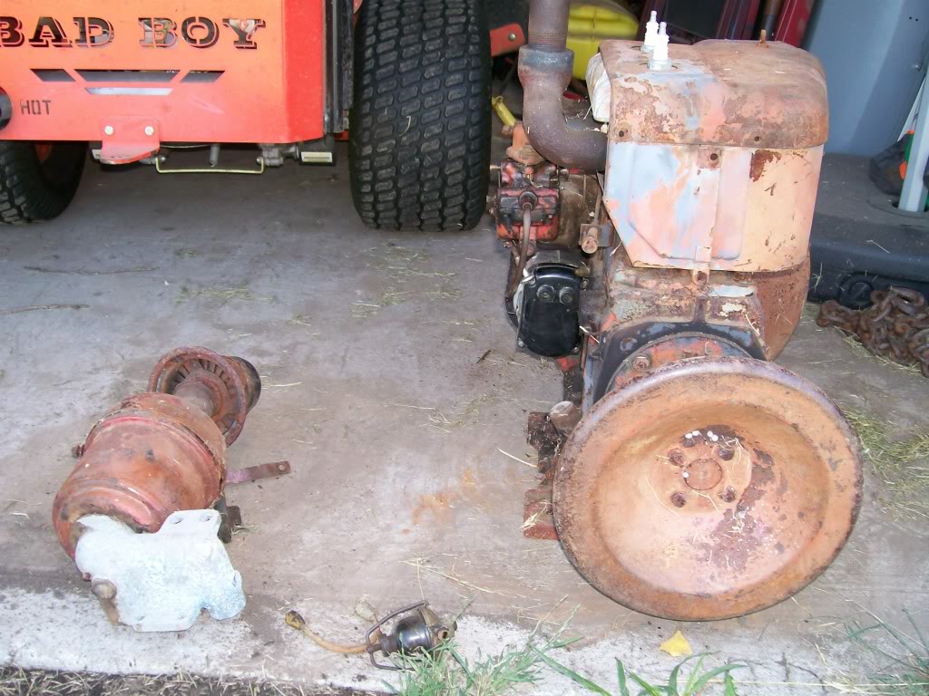 14hp wisconsin on a 1960's craftsman! 1379823252_zps403ba3f9