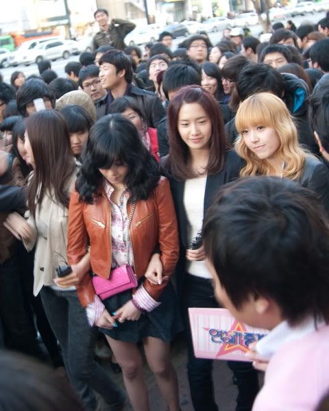 [PIC][30-10-2011] »-{♥}-»ღ°•(¯`·._.· YoonSic Fam ·._.·´¯)•ღ°»-{♥}-» °l||l° COUPLE' S CONTEST °l||l° - Page 4 Dsc0067n