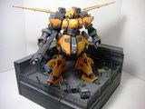 [029] MSN-04 Sazabi Th_Diorama2