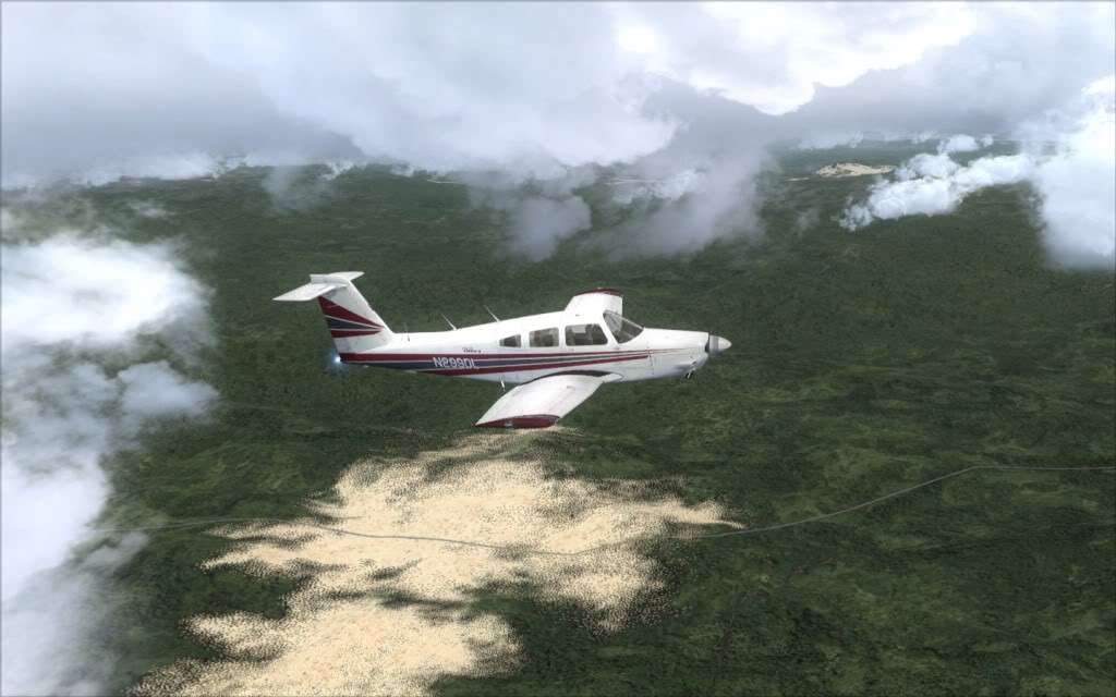 [FSX] S. J. dos Campos - Viracopos  - PA-28R201 Arrow IV Carenado 05