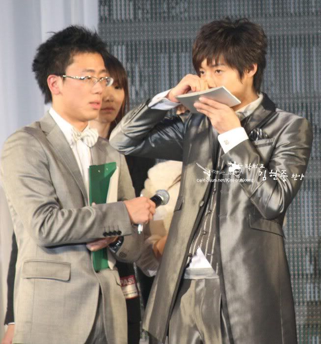 [HJL] SS501 ~ 2nd Japan Christmas Show 1261464062_dinnershow-2_convjpg