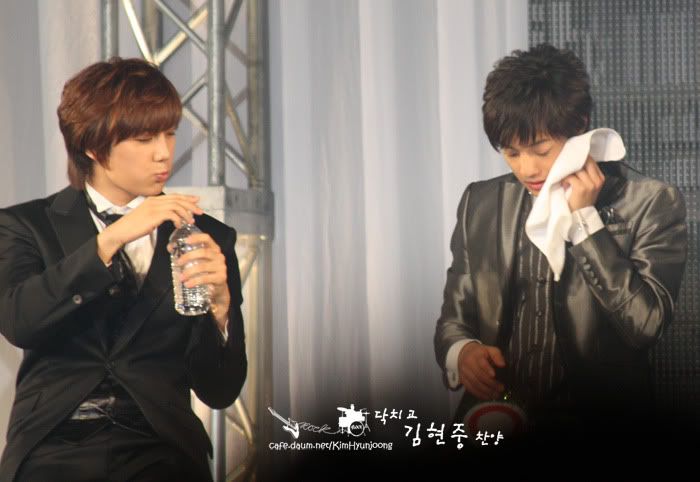 [HJL] SS501 ~ 2nd Japan Christmas Show 1261464062_dinnershow-5