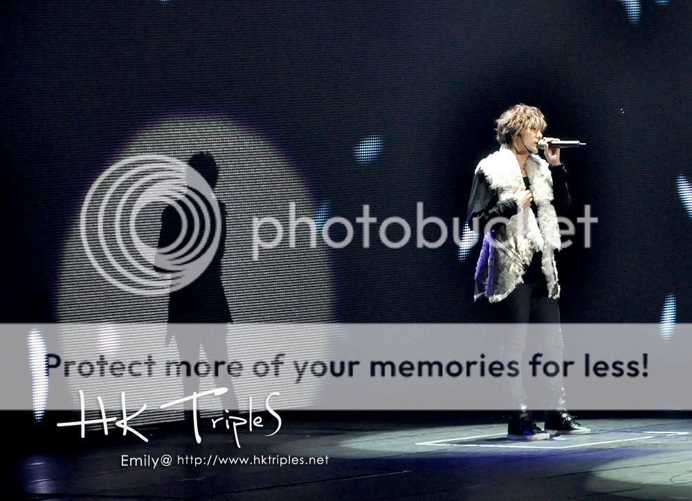 [JM+HJB] Persona Hong Kong 12.12.09 Jhhkconemily004