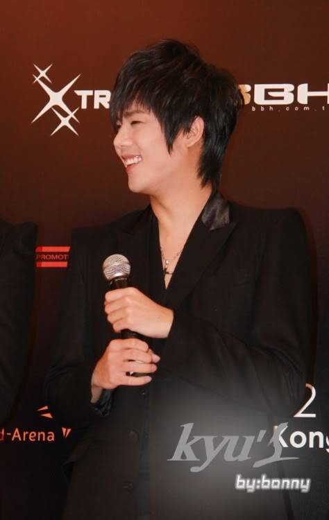 [KJ] Hong Kong Persona Asia Tour Press Conference Kjhkpressconkyu007