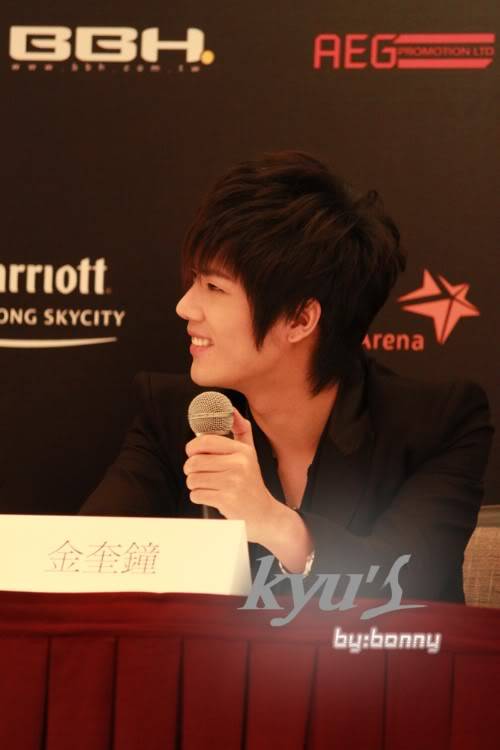 [KJ] Hong Kong Persona Asia Tour Press Conference Kjhkpressconkyu016