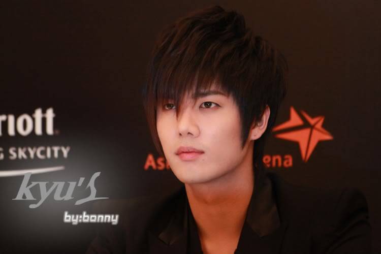 [KJ] Hong Kong Persona Asia Tour Press Conference Kjhkpressconkyu017