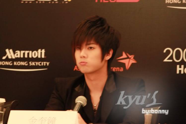 [KJ] Hong Kong Persona Asia Tour Press Conference Kjhkpressconkyu021