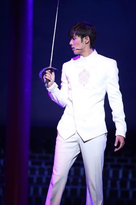 [KJ] GOONG Musical Official Site Update 308375_316784398347803_231614143531496_1376999_1433392429_n