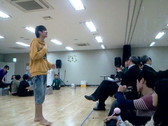 [KJ] Musical Goong ensayo (3) 313534_319315708094672_231614143531496_1384807_1193412054_n