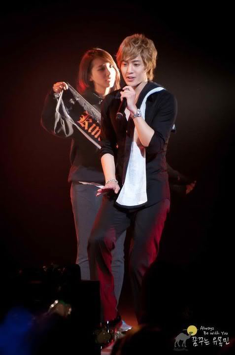 [HJL] Japan Tour Concert - Tokyo [19/20.11.11] (6)  	 378015_318734808152762_231614143531496_1383277_1088970919_n