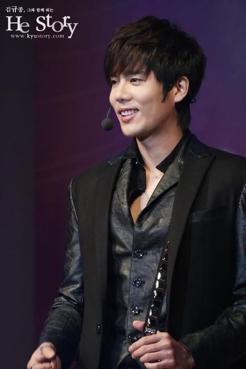 [KJ] Gyeonggi Broadcasting [22.11.11] (3)  385299_320247538001489_231614143531496_1387154_1432414008_n