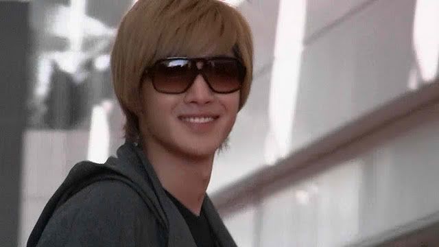 [HJL] Haneda Airport hacia Fukuoka [22.11.11] (2) 453025961-1