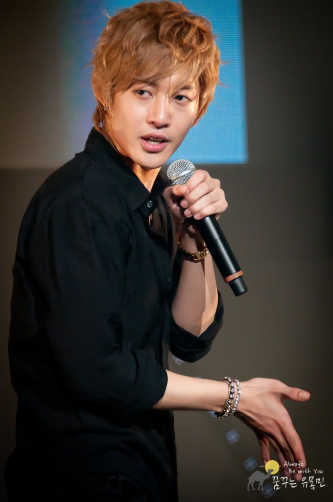 [HJL] First Japan Tour in Sendai [12.11.11] (5) 576e7b0e5aafa40fc39db69aab64034f79f0194c