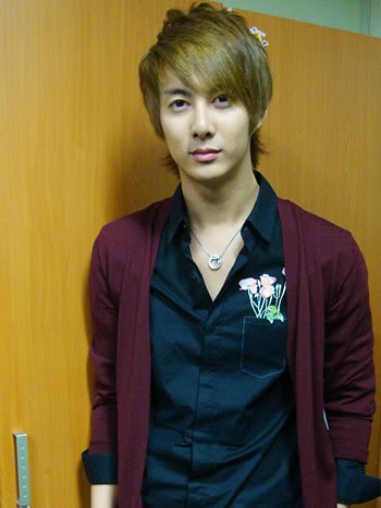 [HJL+KJ+HJB] New “Customellow” clothing sponsor photos Star_0540