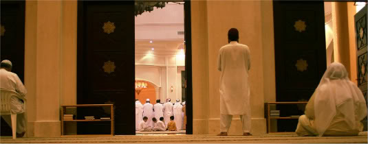 Remangar los pantalones en la oración por el Sheij Zaid Al Madhkhali  Imagen4-2-1