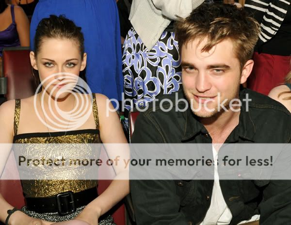 6.06.2010 capturas de los mtv movie awards Robert-pattinson-kristen-stewart-17