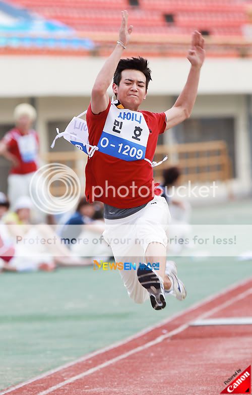 100914 SHINee @ Idol Sports Competition II 2010091418305510011