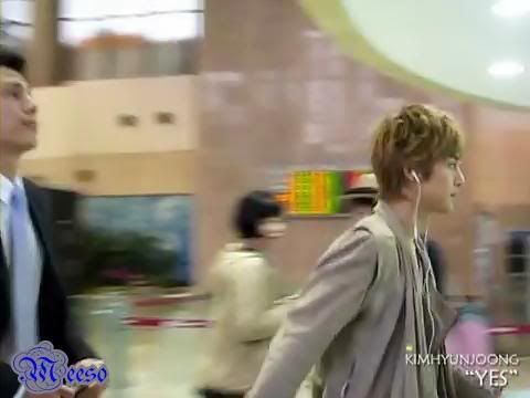 [HJL] Gimpo Airport hacia Japón (2) + Haneda airport 295848_178098152272275_164345340314223_380105_106147858_n-2