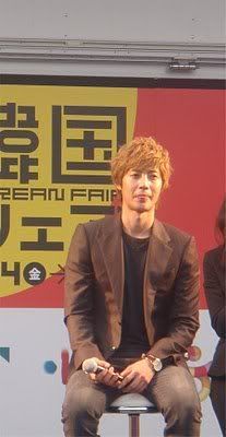 [HJL] AEON Heat Fact Event in Japan (2) 296130_298171386875771_231614143531496_1299290_1561083494_n